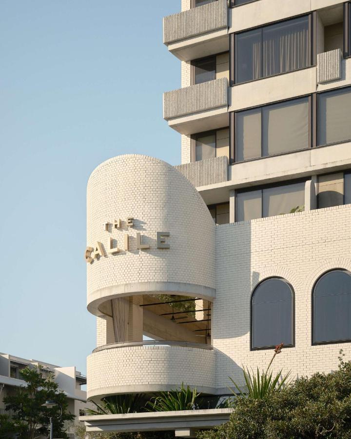 The Calile Hotel Бризбейн Екстериор снимка The building's name on the corner of the building