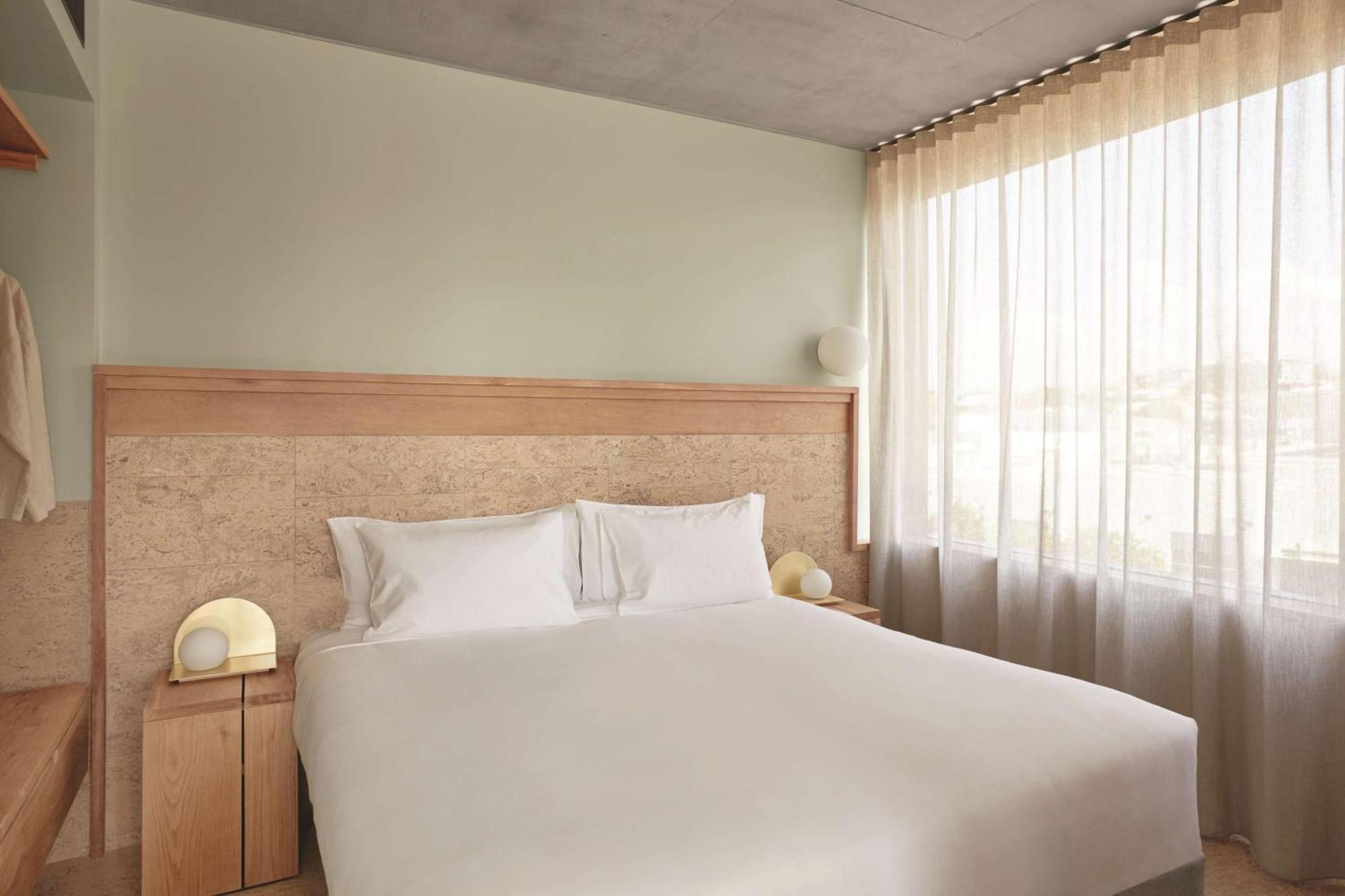 The Calile Hotel Бризбейн Екстериор снимка A bedroom at the hotel