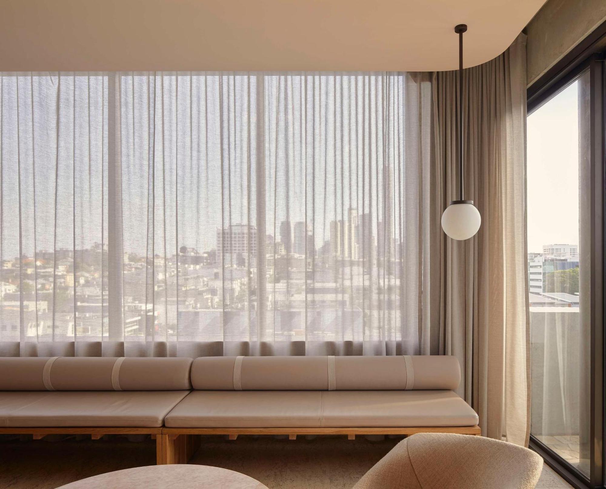 The Calile Hotel Бризбейн Екстериор снимка The interior of a suite at The Standard East Village